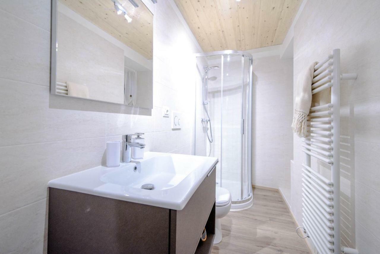 Il Borghetto Di Torno Apartment ภายนอก รูปภาพ